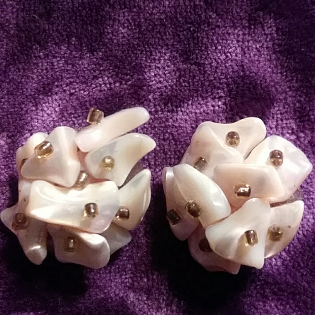 One Day Sale 1950s Vintage Japan Earrings 20$